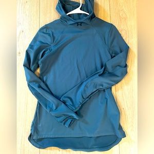Under Armour sweatshirt